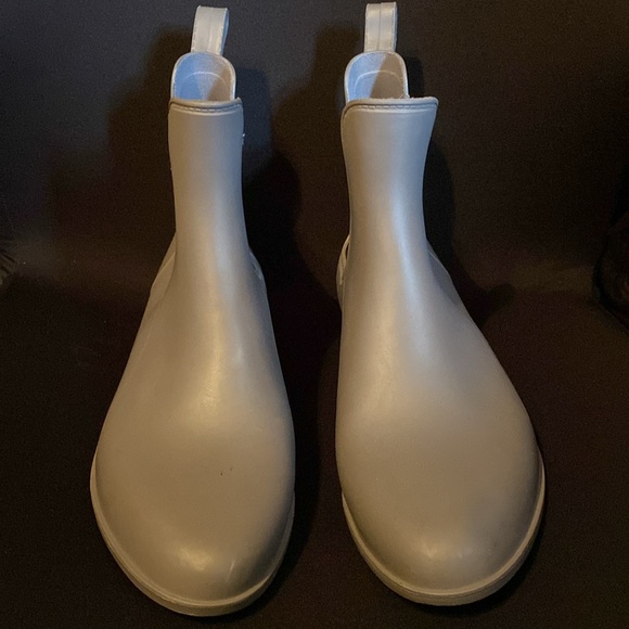 Excellent condition Capeli of New York rain boots - Picture 2 of 3